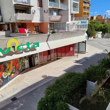 And Modern Emili * 스플리트