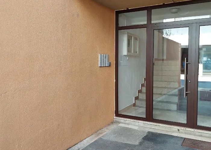 And Modern Emili Spalato